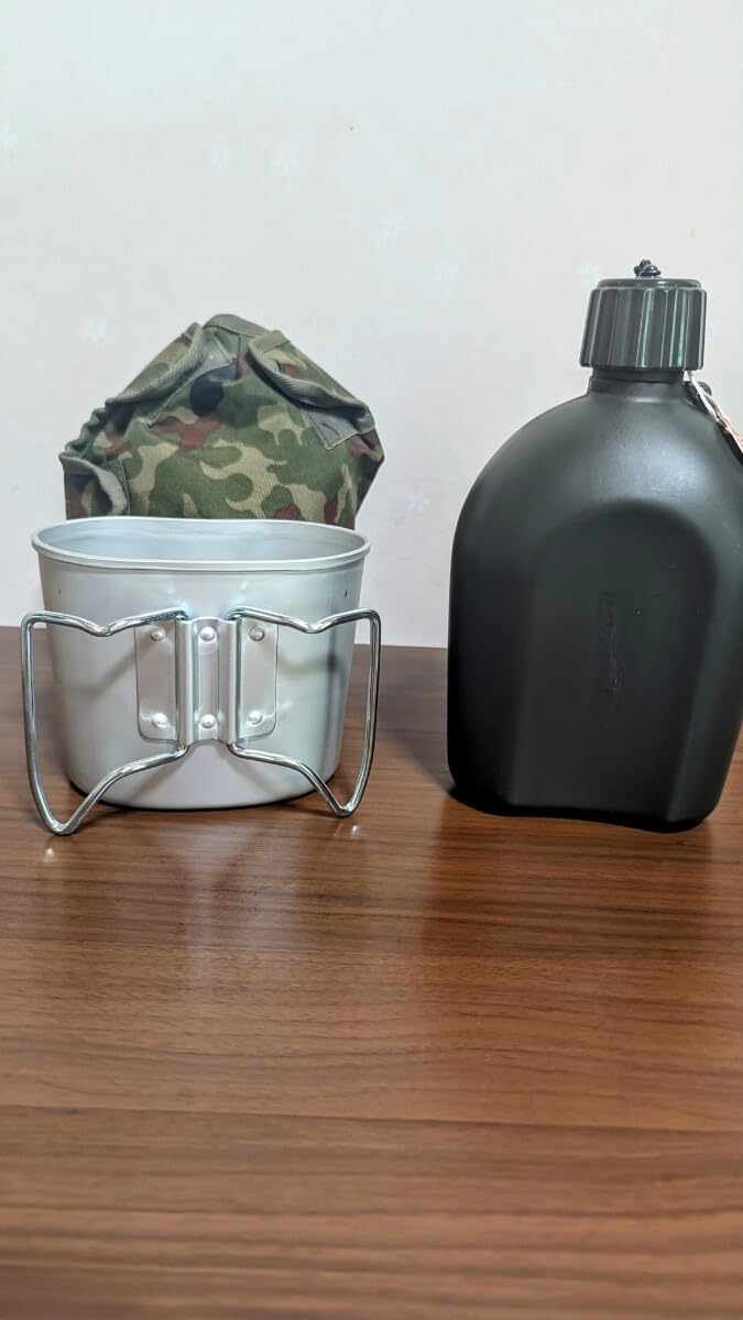 Amazon.co.jp: 陸上自衛隊 水筒 実物 : ホーム＆キッチン